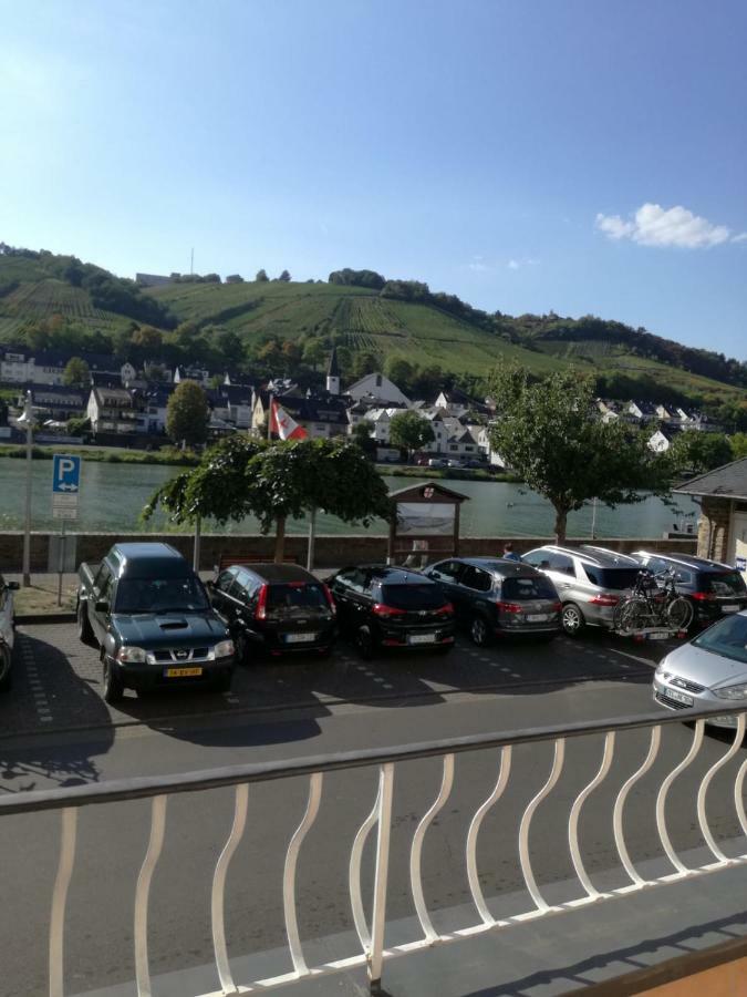 Mosel View Old Town Apartments Zell an der Mosel Exterior photo